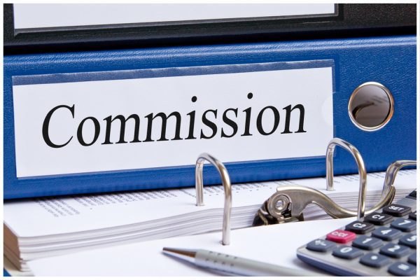 Real Estate Agent Commissions: How Much Should You Pay?